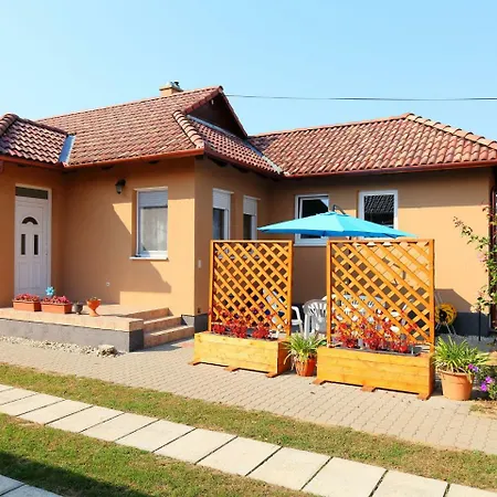 Holiday Balaton H2078 *